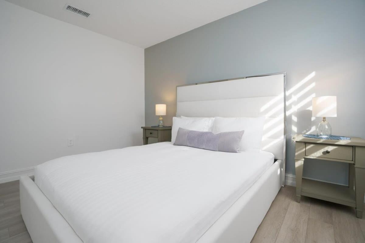 Villa Blue Door Duplex Renovated Parking And Designed à Cutler Bay Extérieur photo
